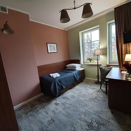 Hotel Siesta Σwiebodzin Δωμάτιο φωτογραφία