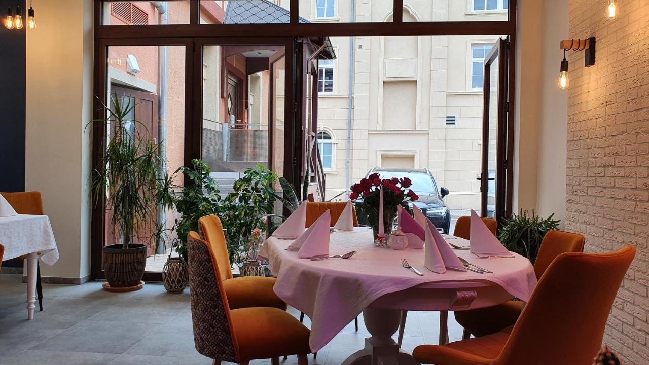 Hotel Siesta Σwiebodzin Εξωτερικό φωτογραφία