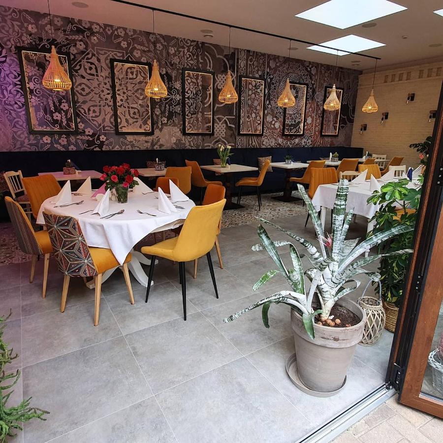 Hotel Siesta Σwiebodzin Εξωτερικό φωτογραφία