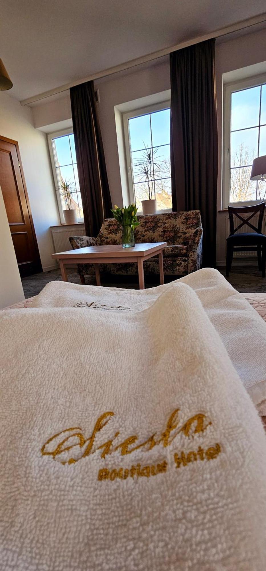 Hotel Siesta Σwiebodzin Εξωτερικό φωτογραφία