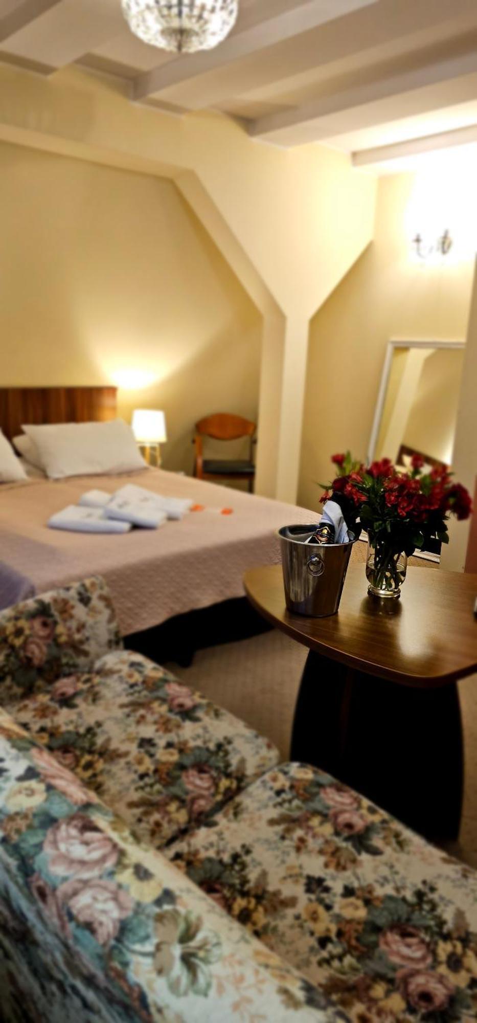 Hotel Siesta Σwiebodzin Εξωτερικό φωτογραφία