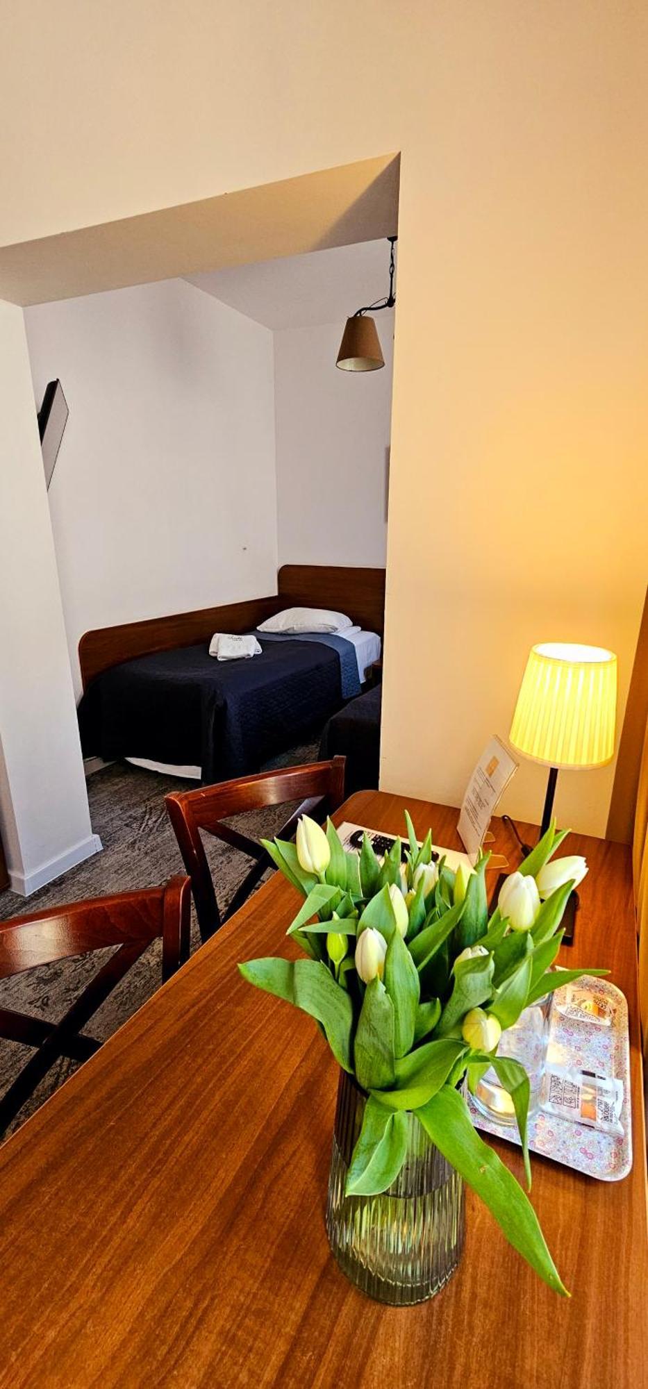 Hotel Siesta Σwiebodzin Εξωτερικό φωτογραφία