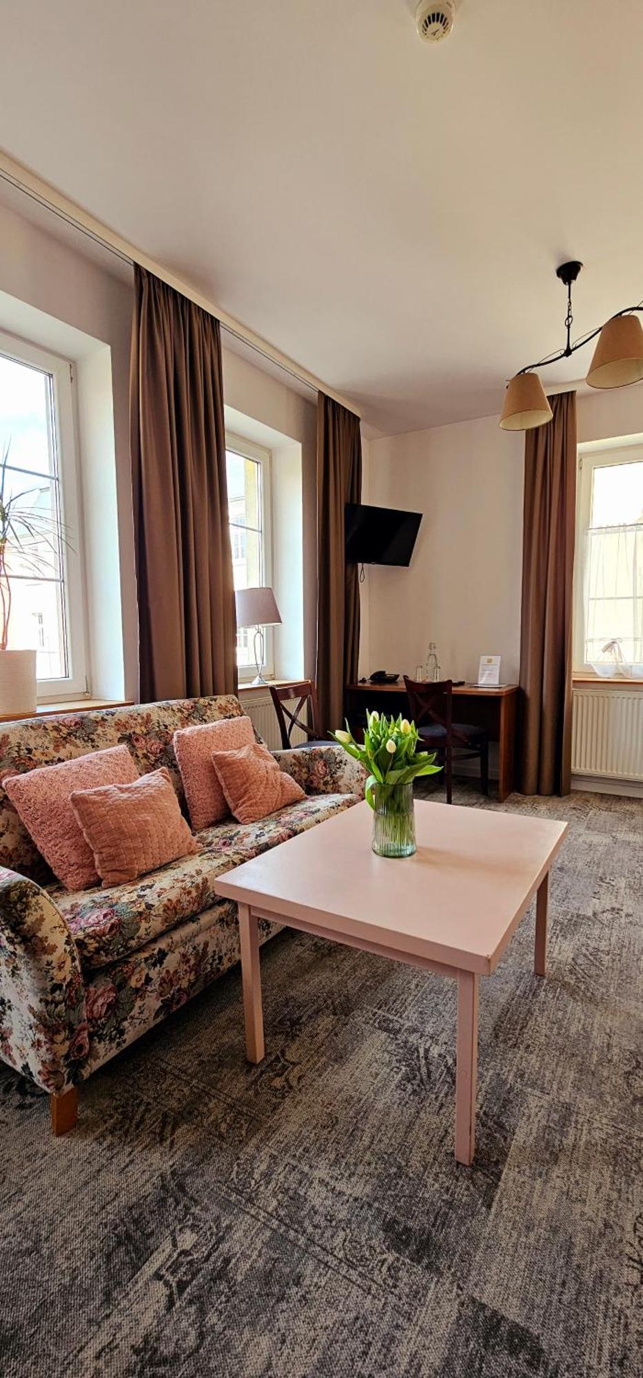 Hotel Siesta Σwiebodzin Εξωτερικό φωτογραφία