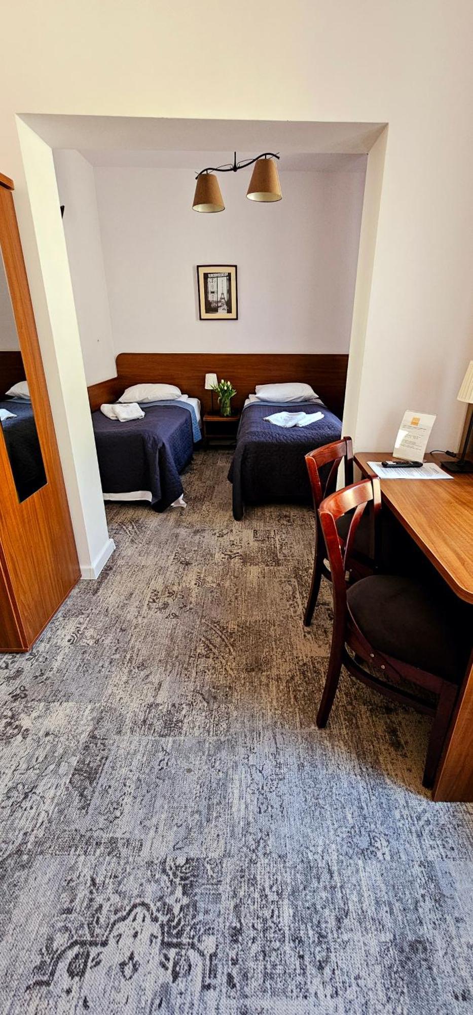 Hotel Siesta Σwiebodzin Εξωτερικό φωτογραφία